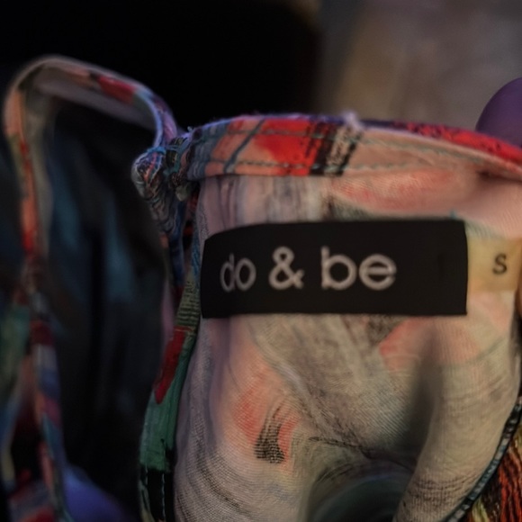 Do&be woman’s floral dress size small - Picture 2 of 4